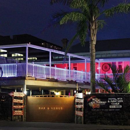 Shooters Saloon Hotel & Cabins Auckland Exterior foto
