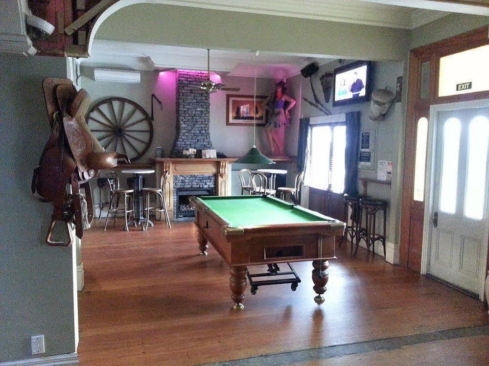 Shooters Saloon Hotel & Cabins Auckland Exterior foto