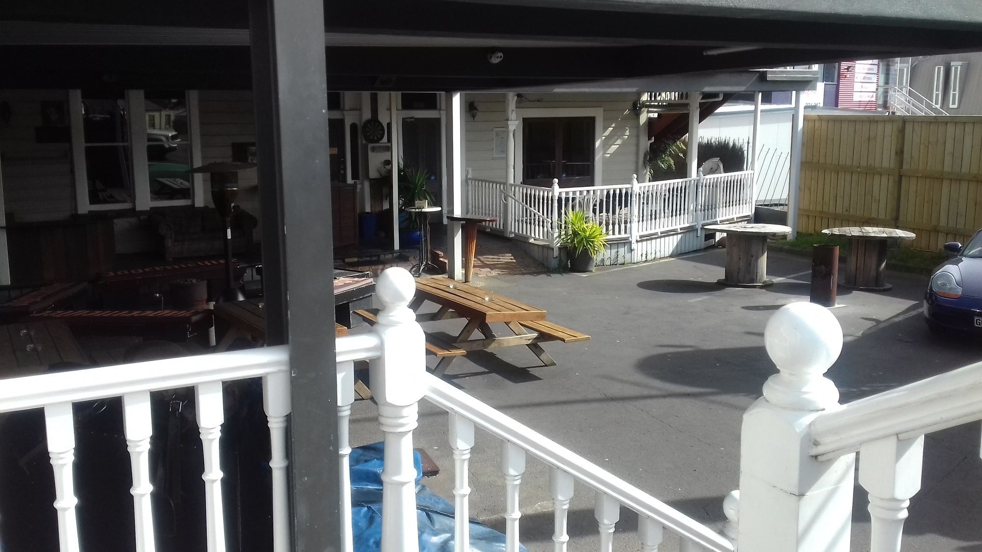 Shooters Saloon Hotel & Cabins Auckland Exterior foto
