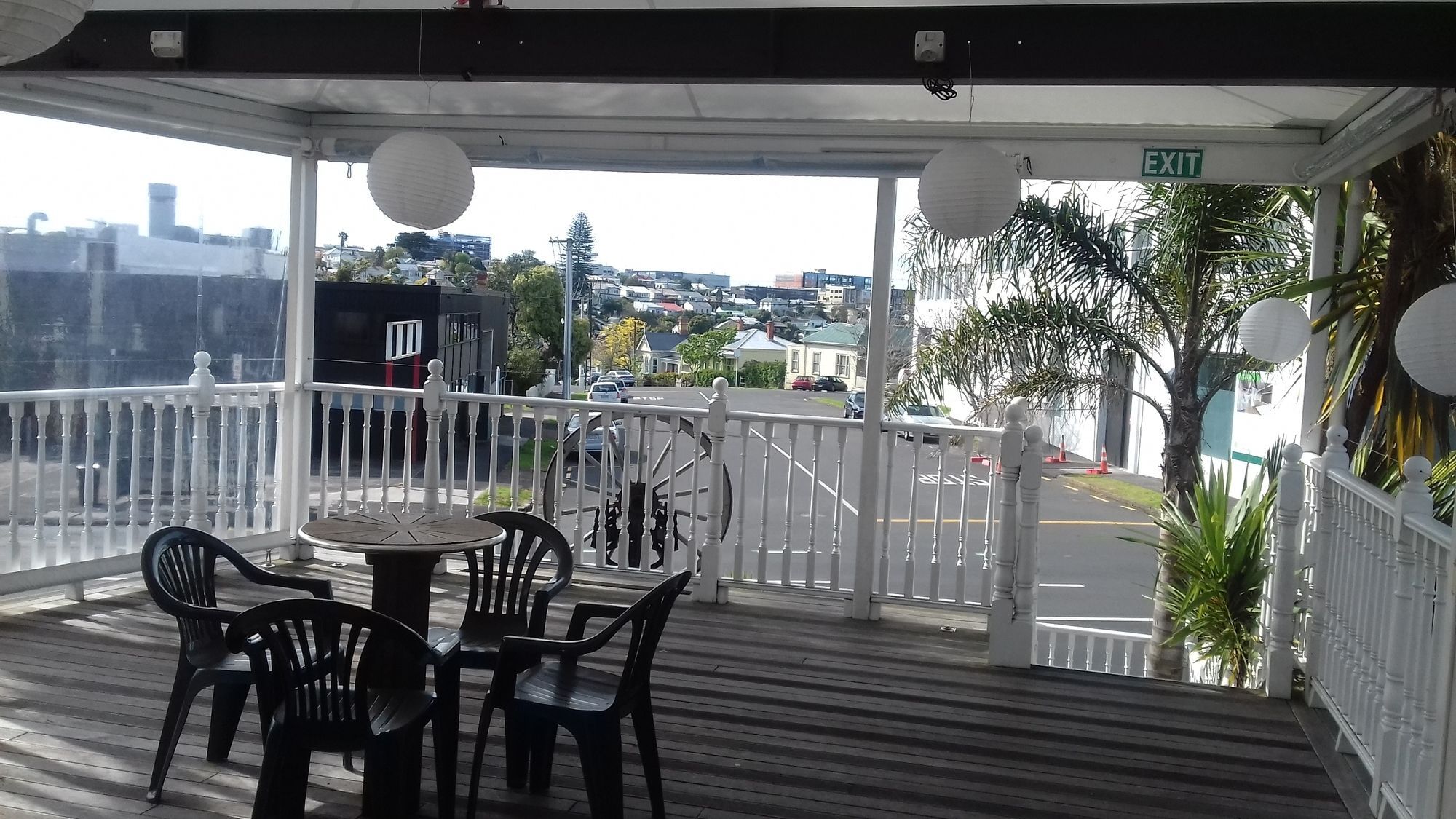 Shooters Saloon Hotel & Cabins Auckland Exterior foto