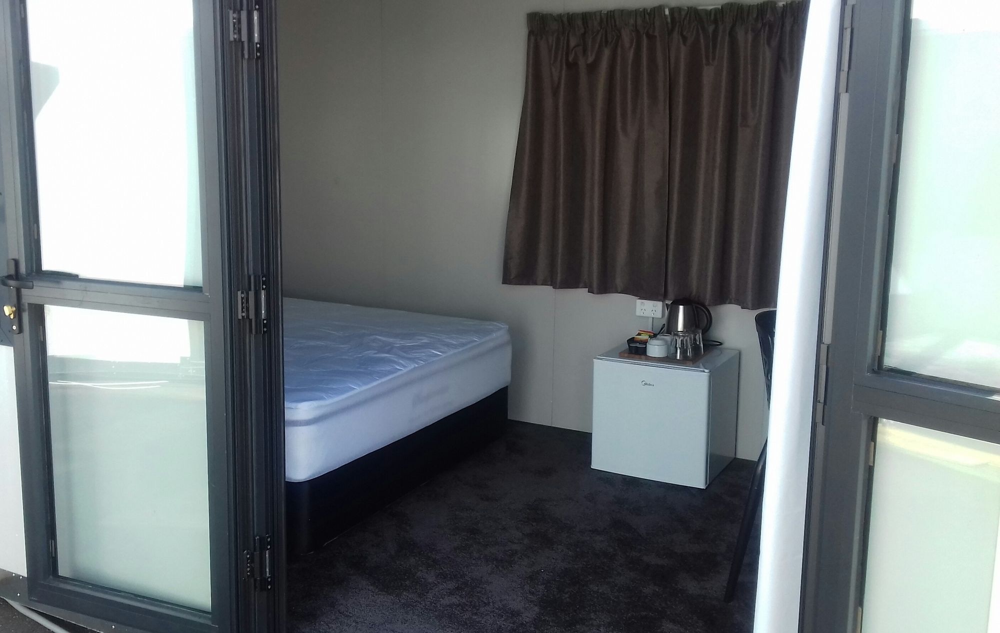 Shooters Saloon Hotel & Cabins Auckland Exterior foto